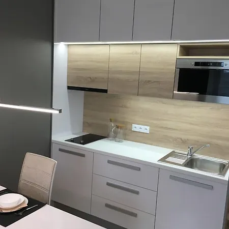 Blanc De Luxe Apartment