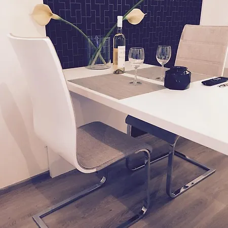 Blanc De Luxe Praga